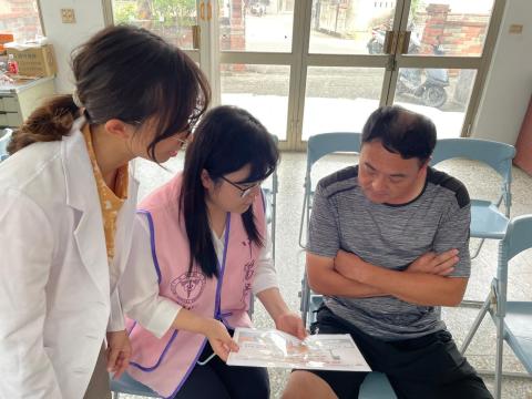 LINE_ALBUM_0929義診宣導照片_241004_13.jpg
