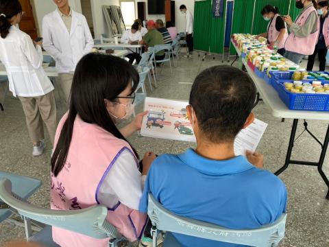 LINE_ALBUM_0929義診宣導照片_241004_3.jpg