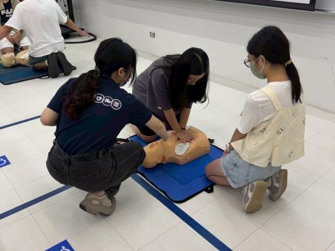 LINE_ALBUM_1140902CPR+AED_250909_4_0.jpg